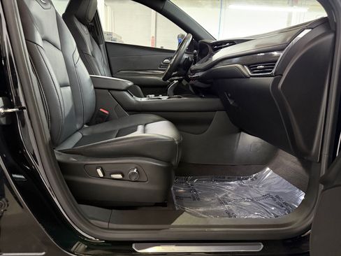 Certified 2023 Cadillac XT4 Sport w/ LPO, Onyx Lite Package AWD/4WD image 28