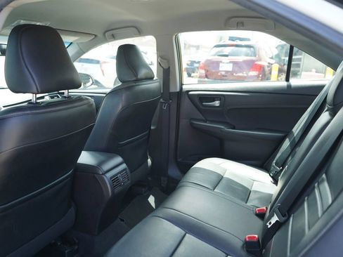 Used 2016 Toyota Camry XLE FWD image 16