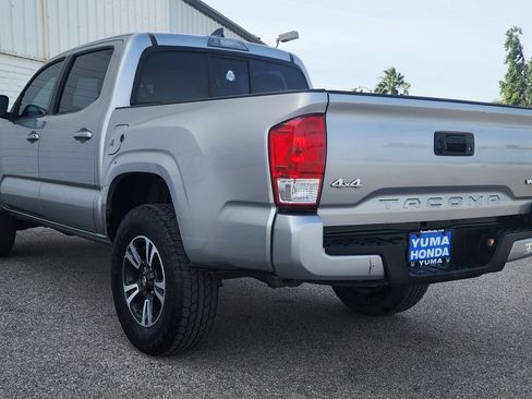 Used 2016 Toyota Tacoma SR image 7