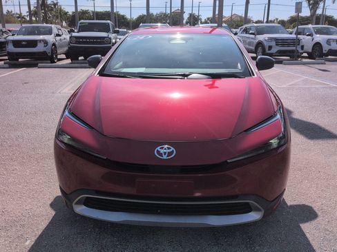 Used 2024 Toyota Prius Prime FWD image 10