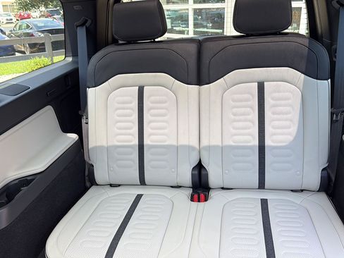 Used 2025 Rivian R1S Adventure AWD/4WD image 20