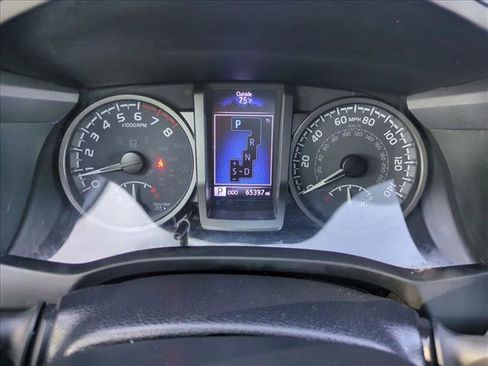 Certified 2023 Toyota Tacoma TRD Off-Road image 11