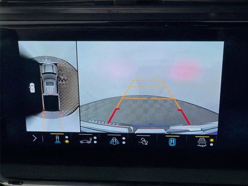 Used 2023 GMC Sierra 1500 AT4 image 15