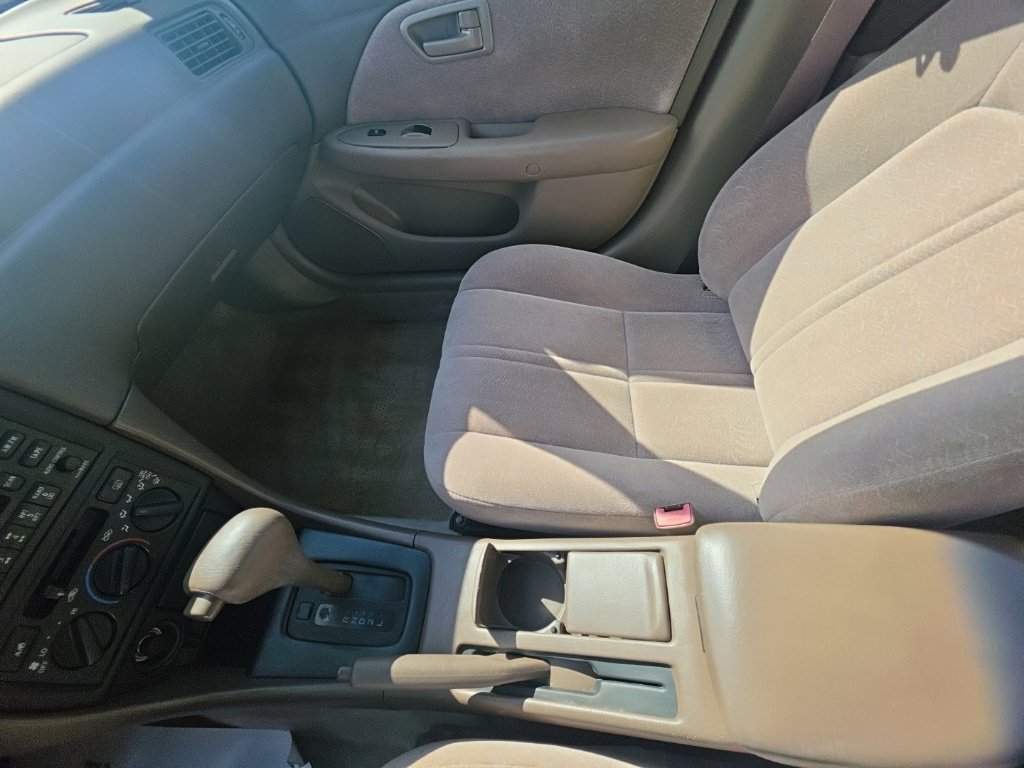 Used 1999 Toyota Camry LE FWD image 20