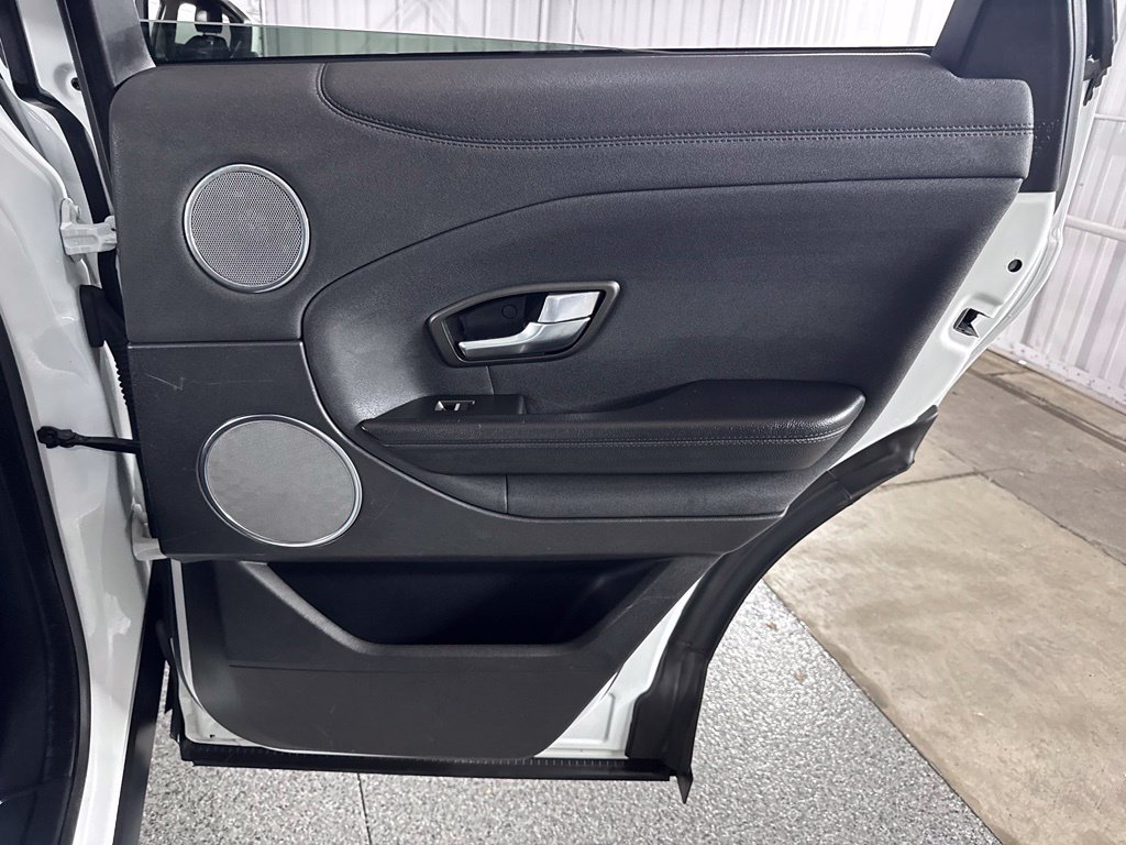 Used 2019 Land Rover Range Rover Evoque AWD/4WD image 46