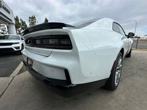 New 2024 Dodge Charger Daytona Scat Pack w/ Plus Group image 8