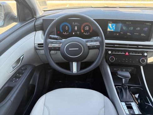 New 2026 Hyundai Tucson SEL Plus FWD image 17