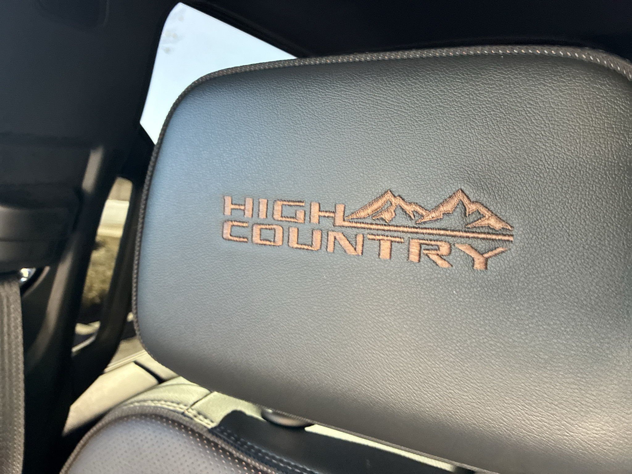 Used 2024 Chevrolet Silverado 1500 High Country w/ Midnight Edition AWD/4WD image 26