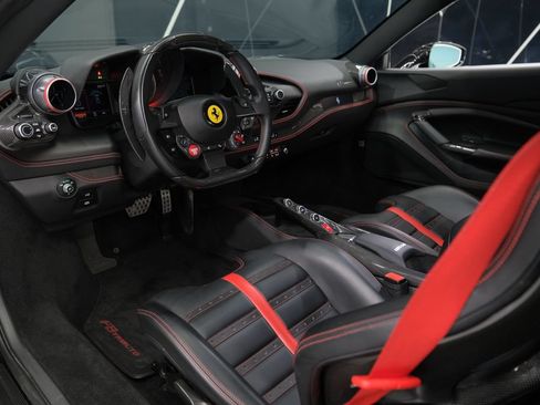 Used 2022 Ferrari F8 Tributo RWD image 42