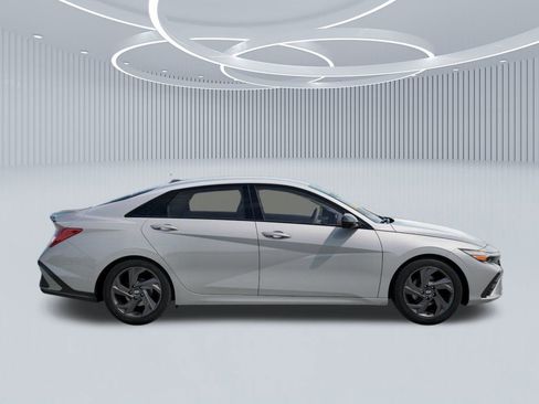 New 2026 Hyundai Elantra Sport image 7