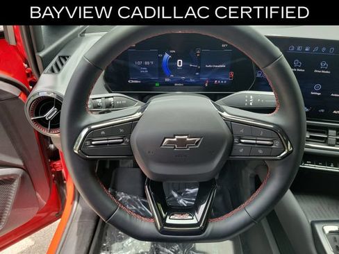 Used 2024 Chevrolet Equinox EV RS FWD image 25