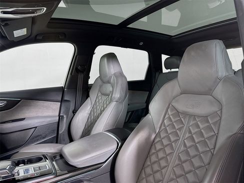 Used 2022 Audi SQ7 Premium Plus w/ SQ7 Executive Package image 8