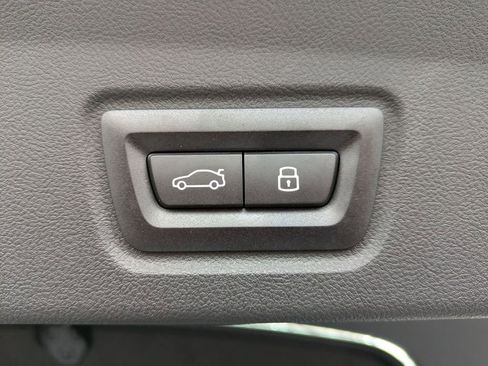 Used 2025 BMW i4 xDrive40i w/ Premium Package image 22