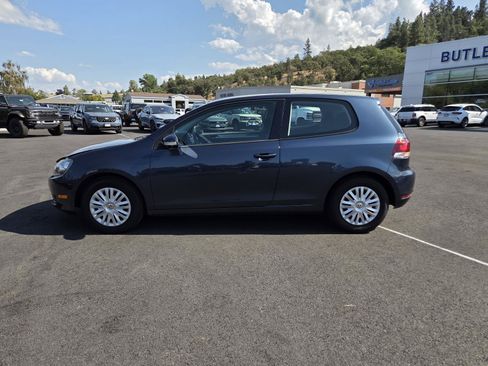 Used 2013 Volkswagen Golf 2-Door FWD image 8