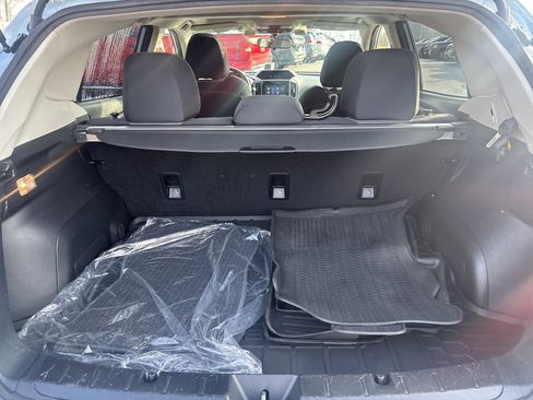 Used 2023 Subaru Crosstrek 2.0i Premium image 8