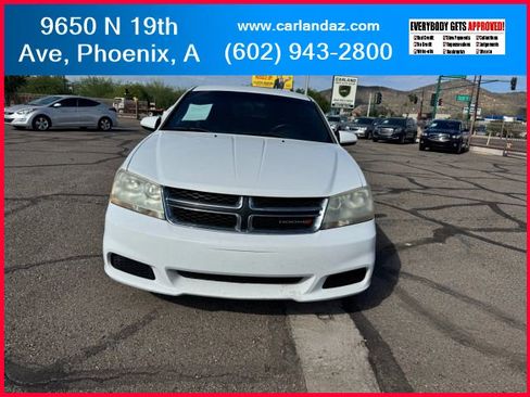 Used 2012 Dodge Avenger SXT image 3