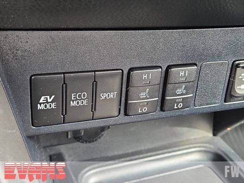 Used 2018 Toyota RAV4 Limited w/ Advanced Technology Package AWD/4WD image 11
