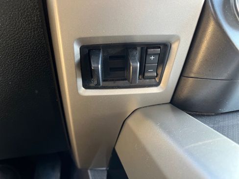 Used 2015 Ford F150 Lariat w/ Equipment Group 502A Luxury image 23