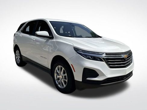 Used 2023 Chevrolet Equinox LS w/ LPO, Floor Liner Package FWD image 3
