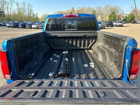 Used 2024 Chevrolet Colorado Z71 w/ Z71 Convenience Package 2 AWD/4WD image 13