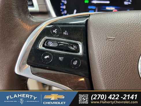 Used 2016 Cadillac SRX Luxury image 23