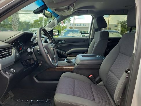 Used 2015 Chevrolet Tahoe LS RWD image 2