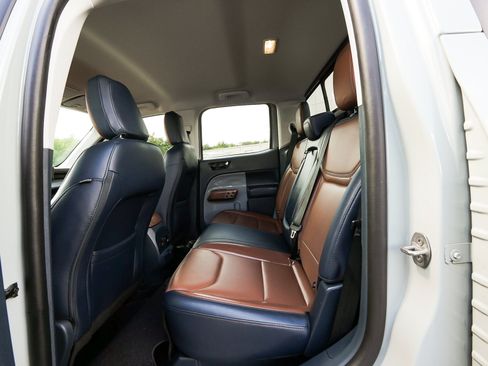 Used 2023 Ford Maverick Lariat w/ Lariat Luxury Package AWD/4WD image 39