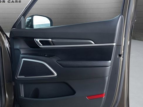 Used 2020 Kia Telluride S w/ S 8 Passenger Seating Package image 80