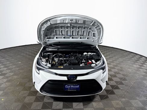 Used 2024 Toyota Corolla LE image 21