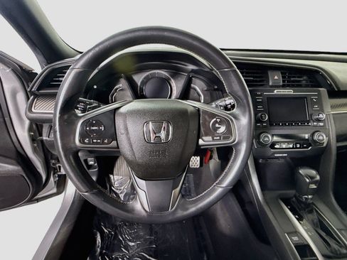 Used 2018 Honda Civic Sport image 13
