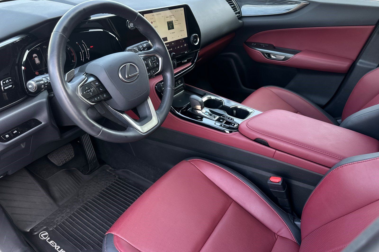 Certified 2026 Lexus NX 350 AWD w/ Accessory Package (2T) image 4