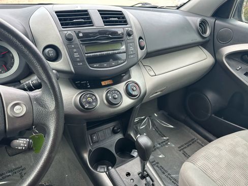 Used 2011 Toyota RAV4 4WD w/ Base L4 Extra Value Pkg image 27