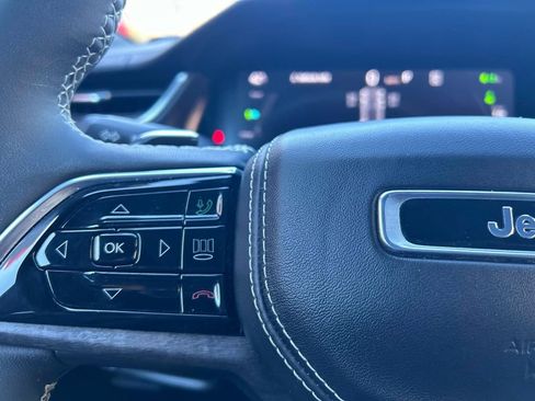 Used 2023 Jeep Grand Cherokee Overland image 26