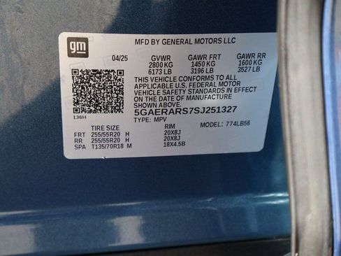 Certified 2025 Buick Enclave Preferred FWD image 44