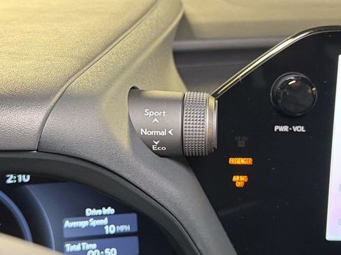 New 2026 Lexus UX 300h AWD image 22