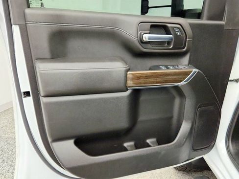 Used 2020 Chevrolet Silverado 2500 LT w/ Convenience Package AWD/4WD image 10