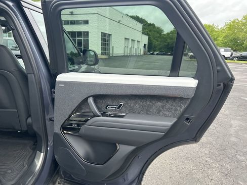 Used 2024 Land Rover Range Rover Sport Dynamic SE AWD/4WD image 17