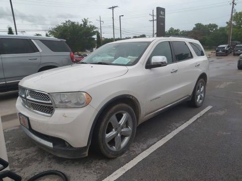 Used 2012 Dodge Durango Citadel RWD image 2