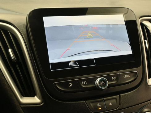 Used 2024 Chevrolet Malibu LT FWD image 18