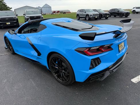 Used 2023 Chevrolet Corvette Stingray Preferred Cpe w/ Z51 Performance Package RWD image 5