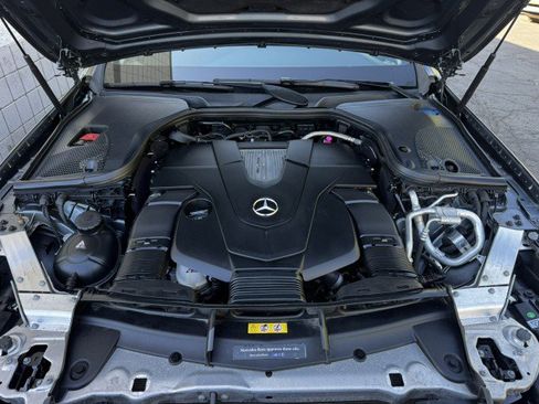 Used 2018 Mercedes-Benz E 400 4MATIC Wagon image 5