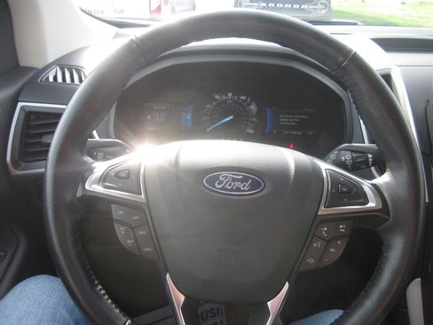 Used 2024 Ford Edge SEL AWD/4WD image 20
