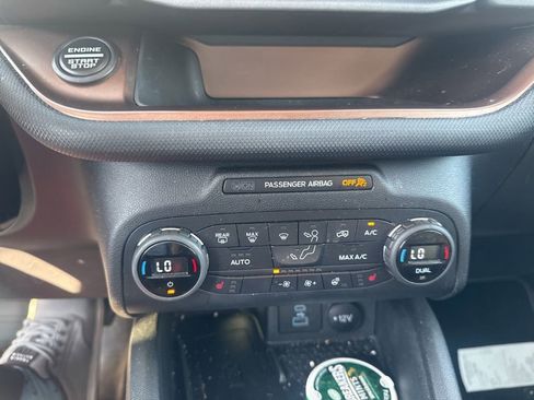 Used 2021 Ford Bronco Sport Badlands w/ Badlands Package AWD/4WD image 17