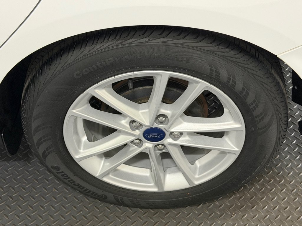 Used 2018 Ford Focus SE FWD image 19