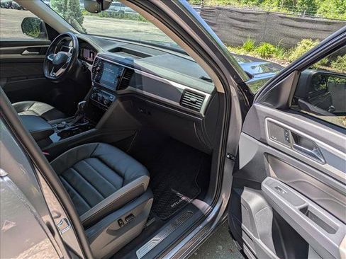 Used 2021 Volkswagen Atlas SEL Premium AWD/4WD image 11