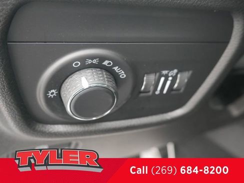 Certified 2023 Jeep Grand Cherokee Altitude image 24