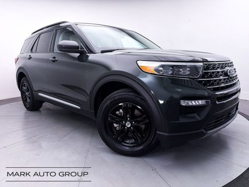 Used 2023 Ford Explorer XLT w/ Equipment Group 202A AWD/4WD image 1