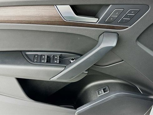 Certified 2023 Audi Q5 Premium AWD/4WD image 16
