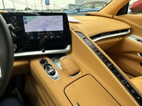 Used 2023 Chevrolet Corvette Stingray Premium Cpe w/ Z51 Performance Package image 18