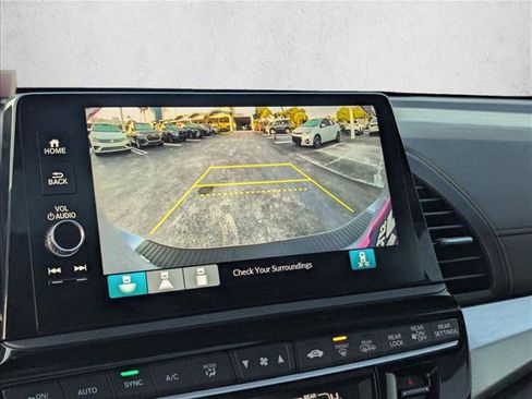 Certified 2025 Honda Odyssey Sport-L image 13